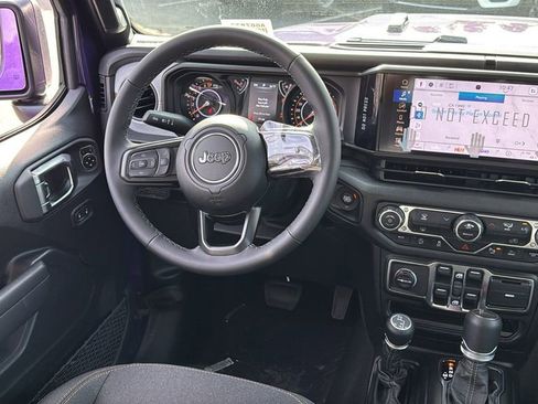 New 2026 Jeep Gladiator Sport image 12