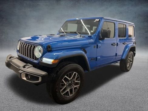 Certified 2025 Jeep Wrangler Sahara image 13