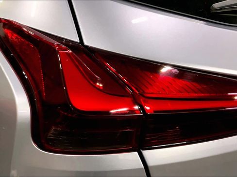 Certified 2025 Lexus UX 300h F SPORT Handling image 29