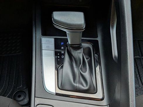 Used 2023 Hyundai Elantra SEL image 14