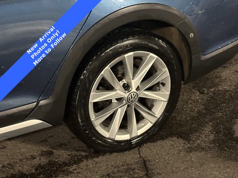 Used 2017 Volkswagen Golf Alltrack SE image 29