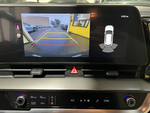 Used 2023 Kia Sportage EX image 22