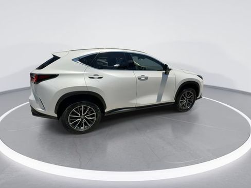 Certified 2024 Lexus NX 250 FWD w/ Towing Package (2000 Lbs) image 9