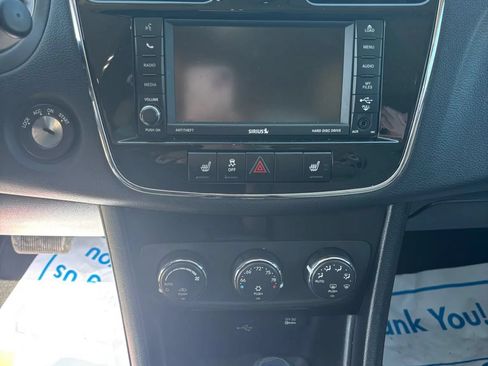 Used 2012 Chrysler 200 Limited FWD image 13