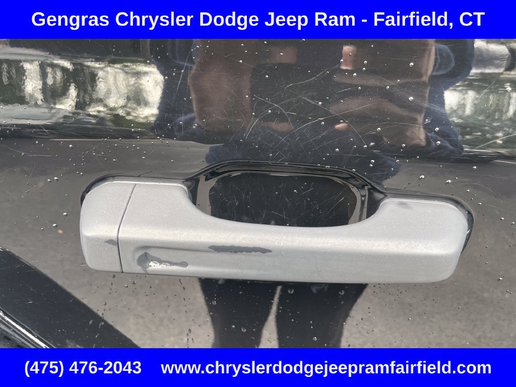 Used 2024 Jeep Wrangler Unlimited w/ Convenience Group AWD/4WD image 26