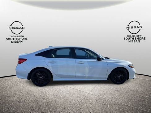 Used 2025 Honda Civic Sport image 5