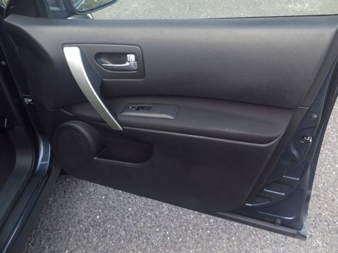 Used 2012 Nissan Rogue S AWD/4WD image 18