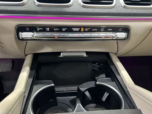 Used 2020 Mercedes-Benz GLS 450 4MATIC image 17