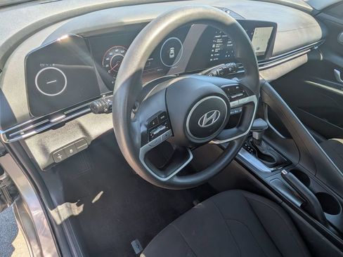 Certified 2024 Hyundai Elantra SEL FWD image 11