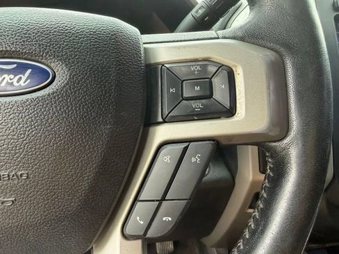 Used 2018 Ford F250 Lariat w/ Lariat Ultimate Package AWD/4WD image 18