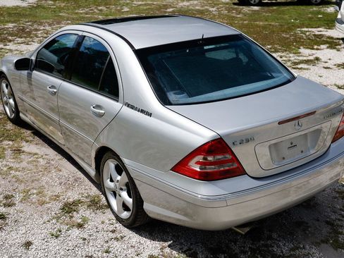 Used 2005 Mercedes-Benz C 230 Sedan image 5