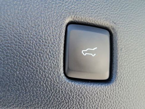 Used 2023 Ford Escape ST-Line w/ Tech Pack #1 AWD/4WD image 12