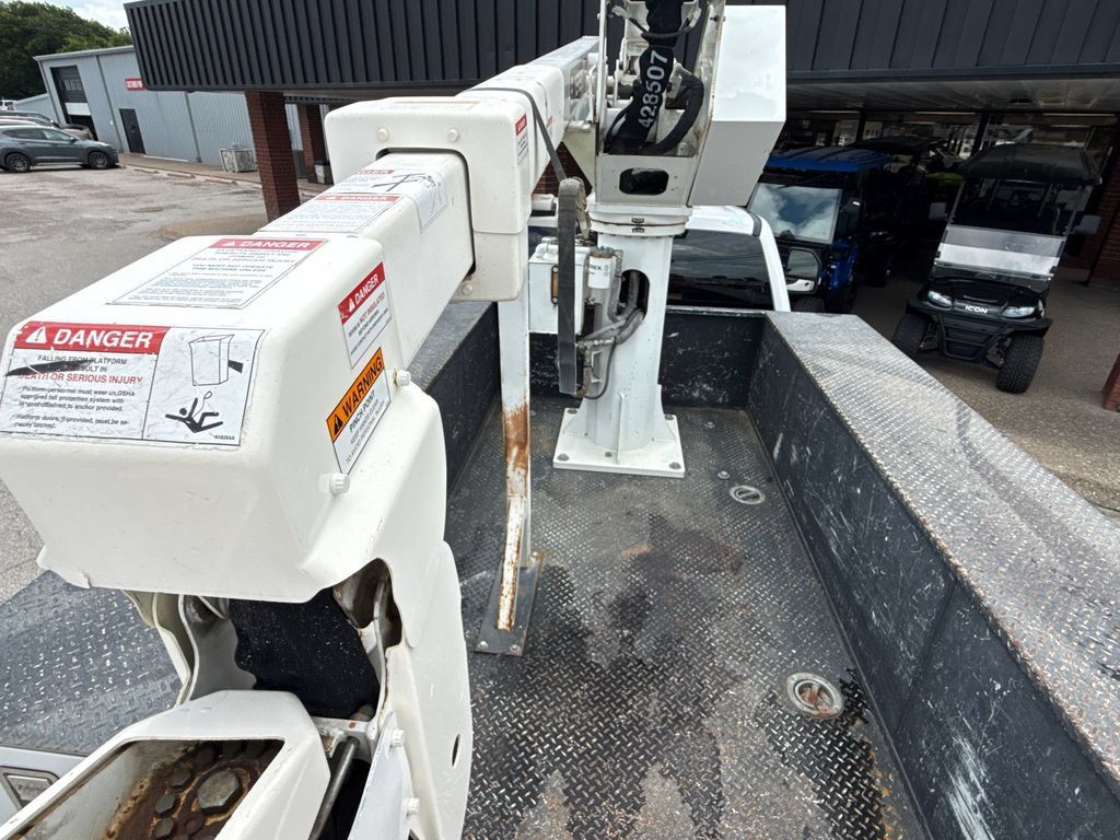 Used 2019 Ford F550 4x4 Regular Cab Super Duty image 12