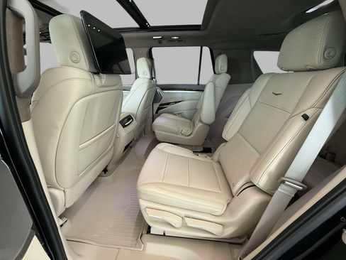 Used 2026 Cadillac Escalade Platinum Sport w/ LPO, ONYX Package AWD/4WD image 19