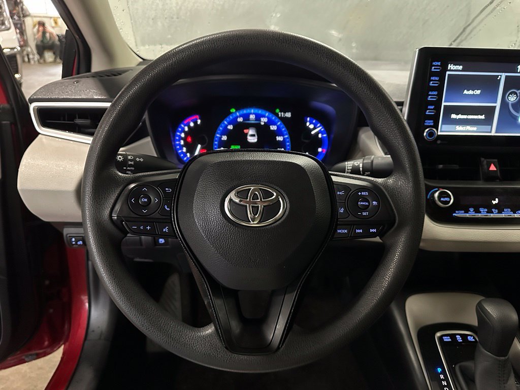 Used 2021 Toyota Corolla LE FWD image 14