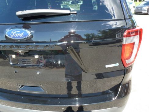 Used 2017 Ford Explorer Sport AWD/4WD image 10