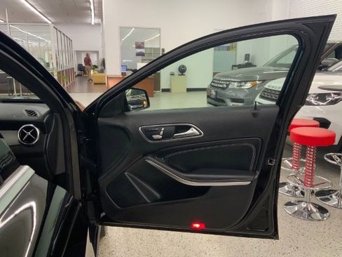 Used 2019 Mercedes-Benz GLA 250 GLA 250 4MATIC SUV image 29