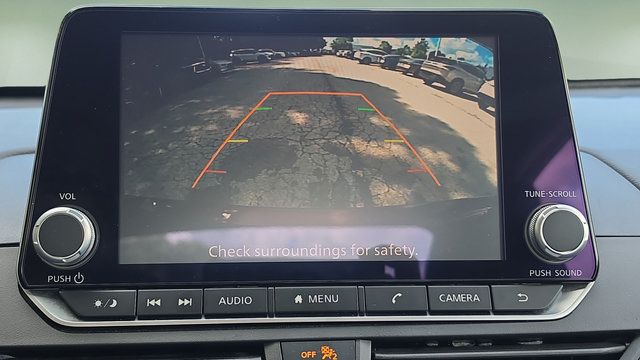 Used 2025 Nissan Altima 2.5 SV FWD image 16