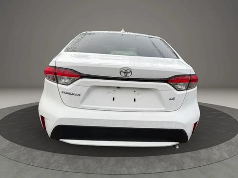 Used 2021 Toyota Corolla LE w/ Carpet Mat Package (TMS) FWD image 6