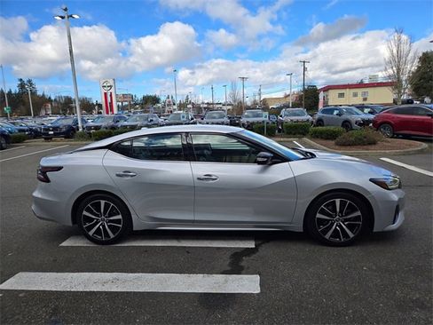 Used 2023 Nissan Maxima SV w/ Floor Mat Group image 6