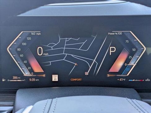 Used 2024 BMW X7 xDrive40i w/ Premium Package image 11