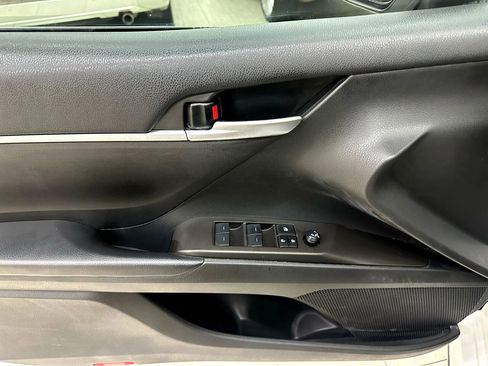 Used 2023 Toyota Camry SE image 15