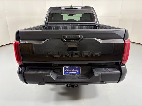 Used 2022 Toyota Tundra SR5 image 7