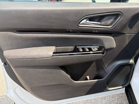 Used 2024 Honda Prologue EX image 23