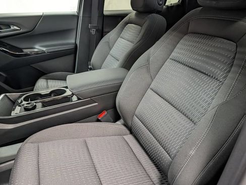 New 2027 Chevrolet Equinox LT FWD image 9