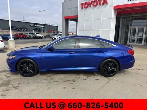 Used 2018 Honda Accord Sport image 12