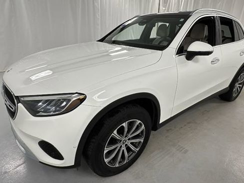 Used 2024 Mercedes-Benz GLC 300 GLC 300 image 7