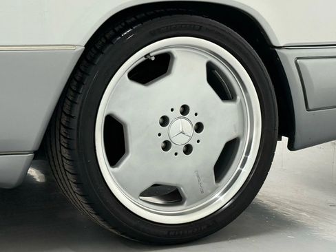 Used 1995 Mercedes-Benz E 320 Coupe image 37