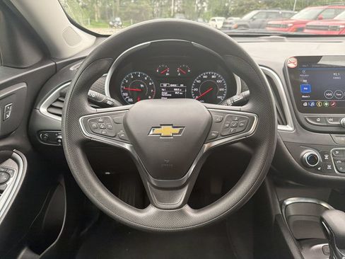 Used 2024 Chevrolet Malibu LT FWD image 14