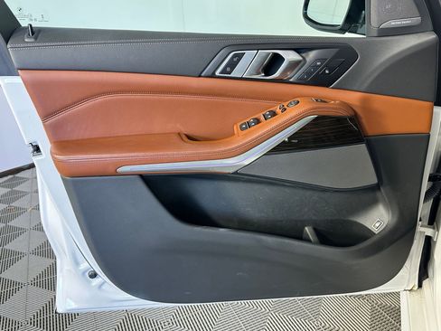 Used 2023 BMW X5 xDrive45e w/ Executive Package image 10