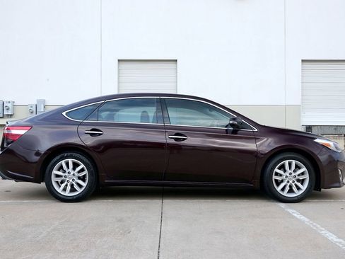 Used 2015 Toyota Avalon XLE Premium FWD image 13