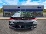 Used 2023 Hyundai Elantra SEL w/ Convenience Package image 4