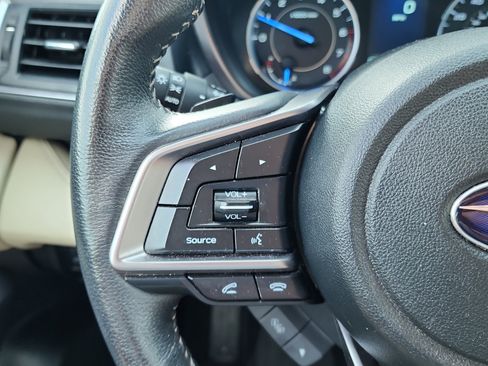 Used 2022 Subaru Ascent Limited w/ Technology Package image 21