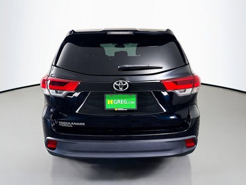 Used 2019 Toyota Highlander LE image 8