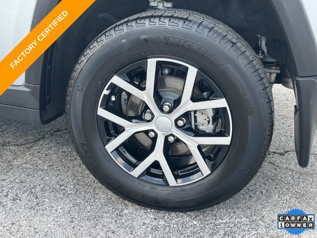 Used 2025 Jeep Grand Cherokee Limited w/ Luxury Tech Group II AWD/4WD image 11
