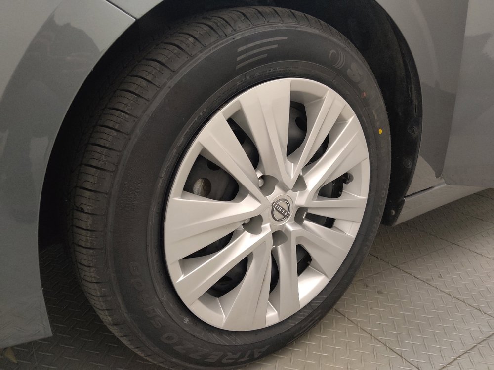 Used 2025 Nissan Sentra S FWD image 31