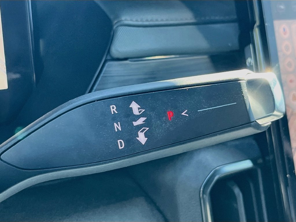 Used 2026 GMC Acadia AT4 AWD/4WD image 17