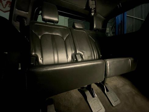 Used 2020 Ford Expedition Limited image 28