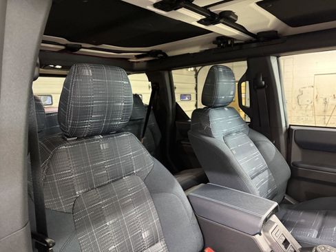 New 2025 Ford Bronco Heritage Edition image 30