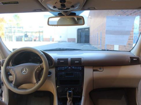 Used 2003 Mercedes-Benz C 240 4MATIC Sedan image 14