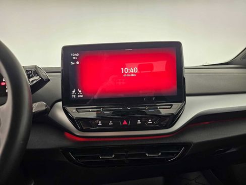 Used 2024 Volkswagen ID.4 2WD image 25
