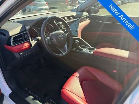 Used 2019 Toyota Camry XSE w/ Driver Assist Package FWD image 9