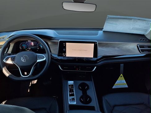 New 2026 Volkswagen Atlas SE image 38