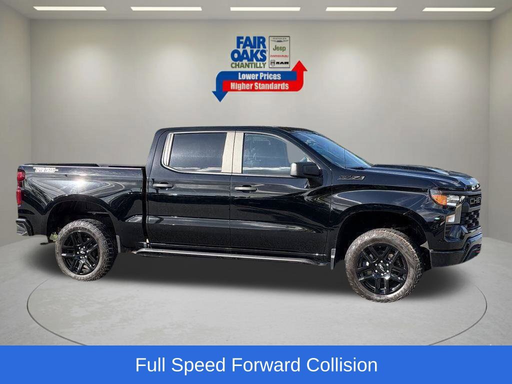 Used 2025 Chevrolet Silverado 1500 Custom Trail Boss w/ LPO, Dark Essentials Package AWD/4WD image 6