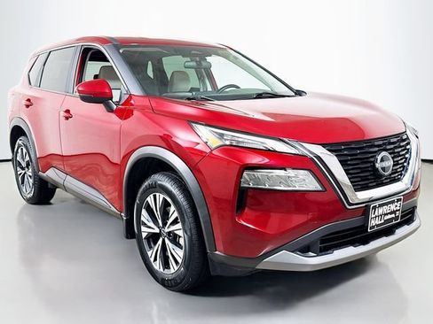 Used 2023 Nissan Rogue SV FWD image 3
