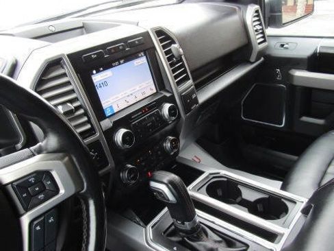 Used 2019 Ford F150 Platinum w/ Equipment Group 701A Luxury image 11